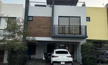 CASA EN RENTA EN SENDAS RESIDENCIAL
