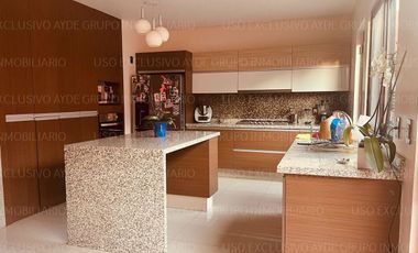 CASA EN RENTA EN SENDAS RESIDENCIAL