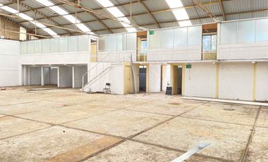 RENTA BODEGA COMERCIAL EN SAN ANDRES TETEPILCO 3,200 M2