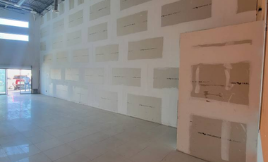 Renta Loc Com PLaza Bermudez