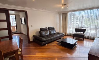 Arriendo suite amoblada con balcon Republica de El Salvador.