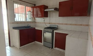 CASA DE UN NIVEL EN RENTA EN EL FRACCIONAMIENTO FLORESTA