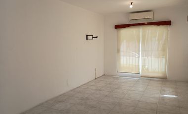 CASA DE UN NIVEL EN RENTA EN EL FRACCIONAMIENTO FLORESTA