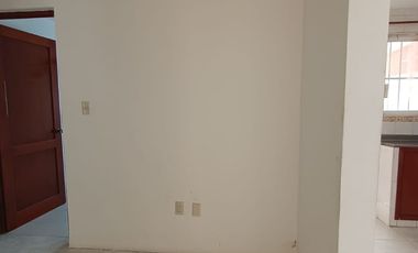 CASA DE UN NIVEL EN RENTA EN EL FRACCIONAMIENTO FLORESTA