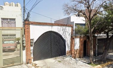 Casa en Venta en Lomas de Valle Dorado, Tlalnepantla.