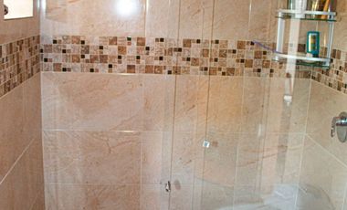 Casa con Pisicina Privada en Venta en  Anapoima