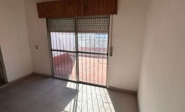 Oportunidad en Villa Luro – PH con Terraza Propia y Sin expensas