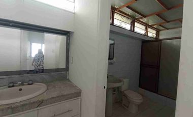 🏢 CABECERA CASA USO COMERCIAL EN ARRIENDO