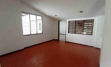 🏢 CABECERA CASA USO COMERCIAL EN ARRIENDO
