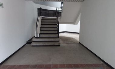 SE VENDE OFICINA SOBRE LA AVENIDA NORTE
