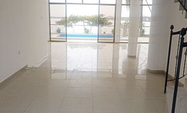 Venta Casa en Samborondón Primeros kms Vista al Río - C258