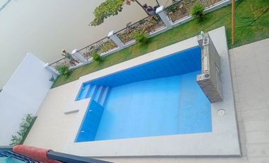 Venta Casa en Samborondón Primeros kms Vista al Río - C258