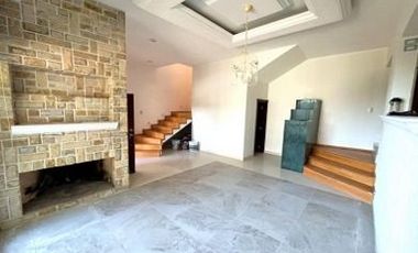 SK26 Puerta de Burgos, Bosque Esmeralda, 52930 Atizapán, Estado de México.