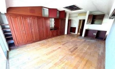 SK26 Puerta de Burgos, Bosque Esmeralda, 52930 Atizapán, Estado de México.