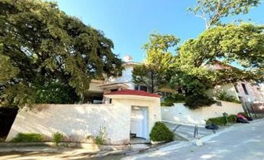 SK26 Puerta de Burgos, Bosque Esmeralda, 52930 Atizapán, Estado de México.