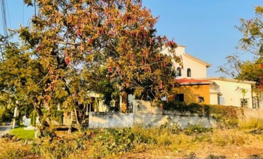 CASA EN VENTA EN LOMAS DE COCOYOC