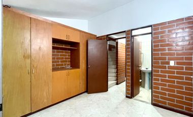 Extraordinaria casa de 3 alcobas en Conjunto Residencial con piscina en la Villa Olímpica. Pereira.