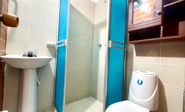 Extraordinaria casa de 3 alcobas en Conjunto Residencial con piscina en la Villa Olímpica. Pereira.