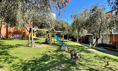 Extraordinaria casa de 3 alcobas en Conjunto Residencial con piscina en la Villa Olímpica. Pereira.