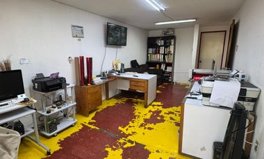 Propiedad Comercial locales y oficinas en Av, Canal de Tezontle