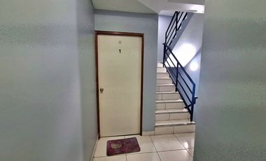 SE VENDE 2.º, 3.º y 4.º, los 3 pisos juntos de una casa – ¡rentabilidad inmediata!