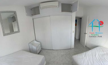 Casa en venta con 3 recámaras y terraza con salida a la alberca