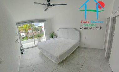 Casa en venta con 3 recámaras y terraza con salida a la alberca