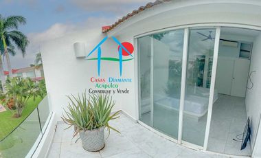 Casa en venta con 3 recámaras y terraza con salida a la alberca