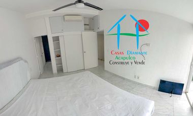 Casa en venta con 3 recámaras y terraza con salida a la alberca