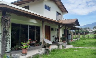 Linda casa de Venta en el sector de Betania, Valle de Los Chillos
