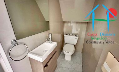 Casa en venta con 3 recámaras y terraza con salida a la alberca