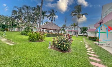 Casa en venta con 3 recámaras y terraza con salida a la alberca