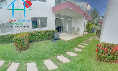 Casa en venta con 3 recámaras y terraza con salida a la alberca