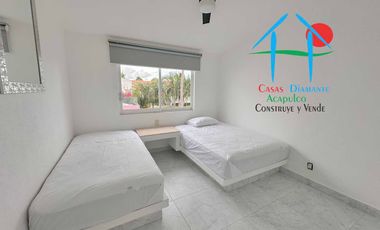 Casa en venta con 3 recámaras y terraza con salida a la alberca