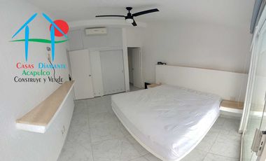 Casa en venta con 3 recámaras y terraza con salida a la alberca