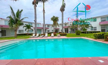 Casa en venta con 3 recámaras y terraza con salida a la alberca