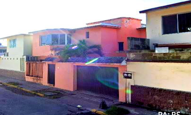 SE VENDE CASA EN FLORESTA, VERACRUZ, OPORTUNIDAD DE INVERSIÓN
