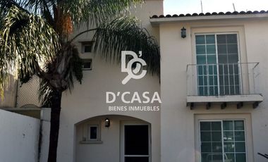 SE VENDE CASA EN CAMINO REAL