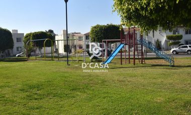 SE VENDE CASA EN CAMINO REAL