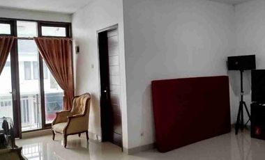 Rumah Dijual, lokasi setrategis, bbs banjir, dlm cluster.. ciputat timur tangsel, nego