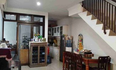 Rumah Dijual, lokasi setrategis, bbs banjir, dlm cluster.. ciputat timur tangsel, nego