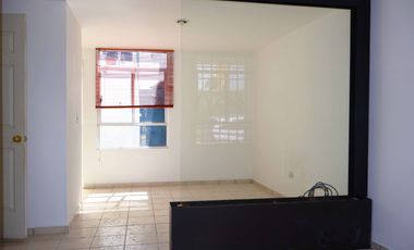Casa en renta, Fracc. Montecarlo, Prolongación Av. San Miguel 1613.
