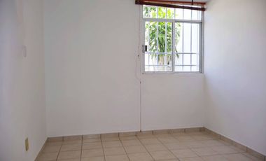 Casa en renta, Fracc. Montecarlo, Prolongación Av. San Miguel 1613.