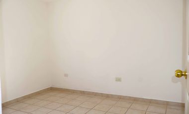 Casa en renta, Fracc. Montecarlo, Prolongación Av. San Miguel 1613.