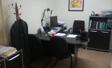 Edificio con oficinas y departamento en venta — 3 niveles + roof, Cuauhtémoc, CDMX