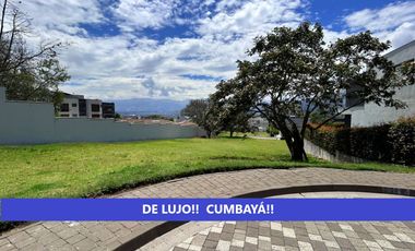 HERMOSO TERRENO DE 698 M2 DE VENTA EN URBANIZACIÓN DE LUJO CUMBAYA!!