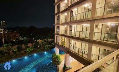 Well Modern Furnished Studio Apartment Transpark Cibubur by Housleep