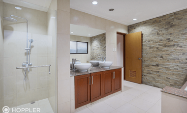 4BR House for Rent in Dasmariñas Village, Makati - RR3490182