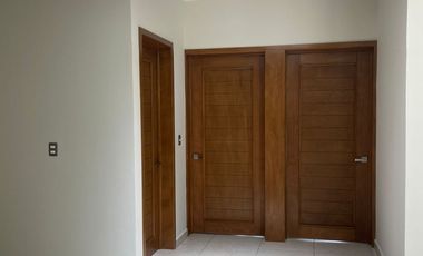 Casa de 1 Planta y  Cluster con Casa Club