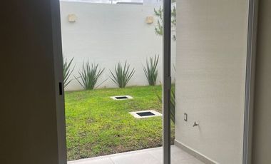 Casa de 1 Planta y  Cluster con Casa Club